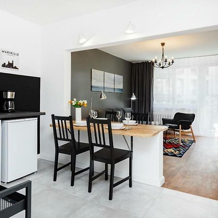First Central Apartments By Noclegi Renters Warsawa Bagian luar foto