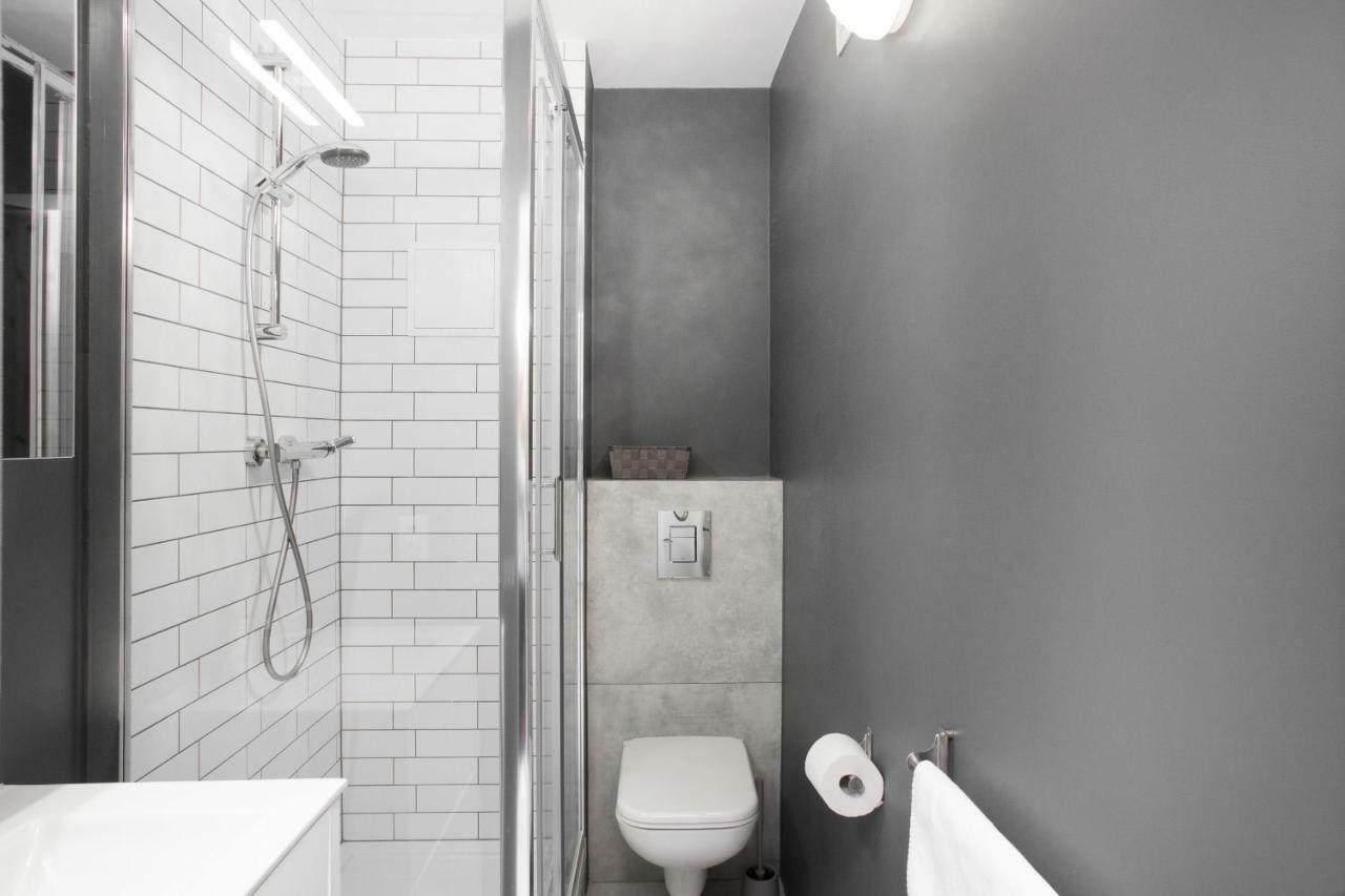 First Central Apartments By Noclegi Renters Warsawa Bagian luar foto